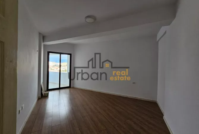 Shtepi me qera 2+1 ne Tirane - 400 Euro