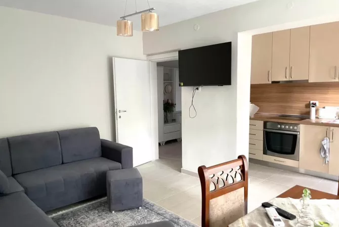 Shtepi me qera 3+1 ne Tirane - 750 Euro