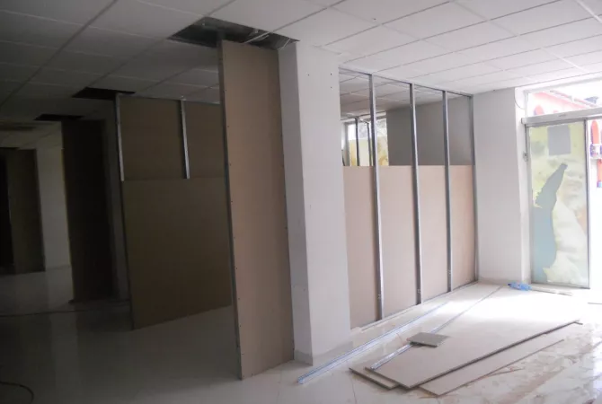 Business Property for Rent 3+1 in Tirana - 800 Euro