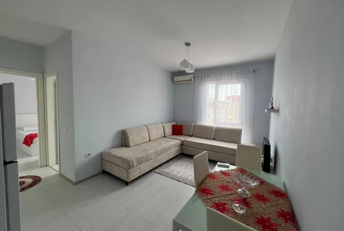Shtepi me qera Apartament ne Tirane, 1+1, Mobilimi E mobiluar, Pagesa 650  Euro.
