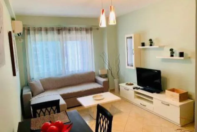 Shtepi me qera 1+1 ne Tirane - 50,000 Leke