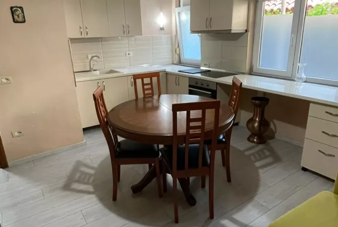 Shtepi me qera 1+1 ne Tirane - 550 Euro