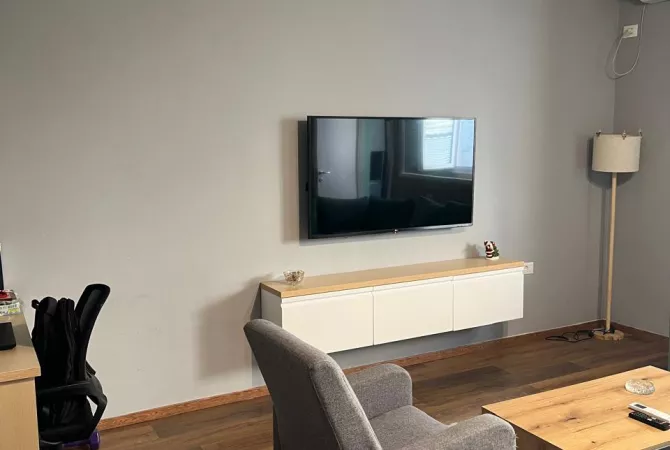 Shtepi ne shitje Apartament ne Tirane, 5+1, Mobilimi E mobiluar, Pagesa 450,000  Euro.