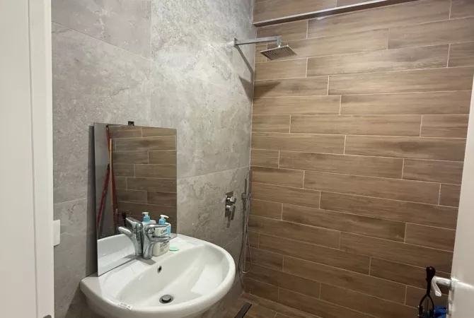 Casa in vendita 2+1 a Tirana - 242,000 Euro