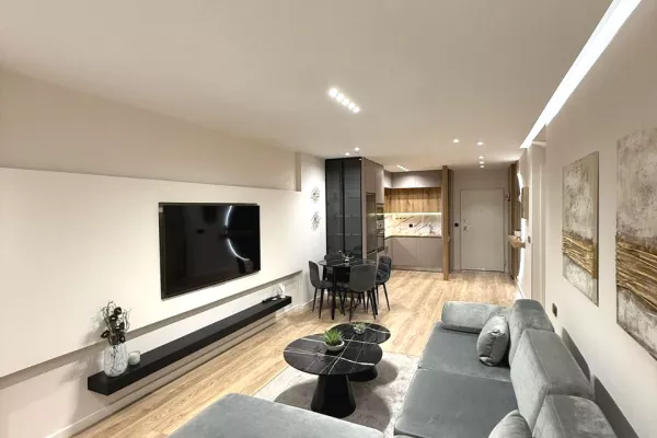 Shtepi me qera 2+1 ne Tirane - 1,500 Euro