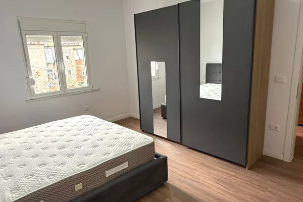 Shtepi me qera 2+1 ne Tirane - 600 Euro