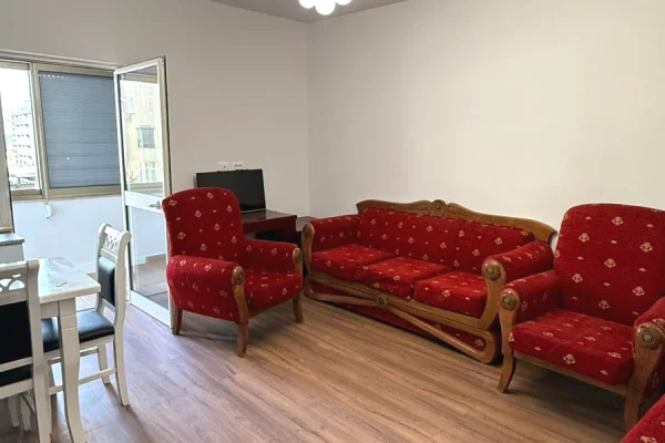 Shtepi me qera 2+1 ne Tirane - 600 Euro