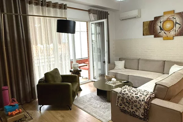 Shtepi ne shitje 2+1 ne Tirane - 170,000 Euro