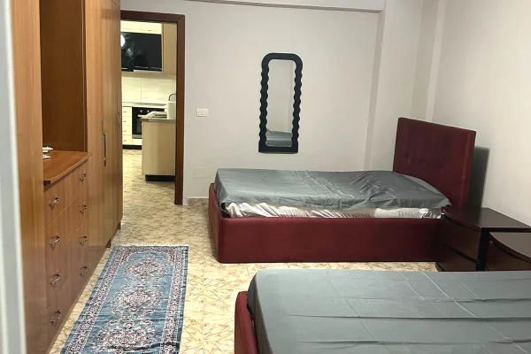 Shtepi me qera 2+1 ne Tirane - 600 Euro