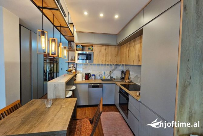 Shtepi ne shitje 2+1 ne Tirane - 200,000 Euro