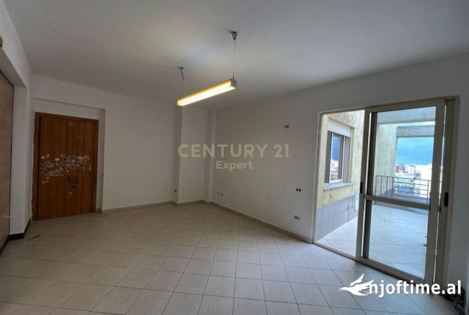 Shtepi ne shitje 2+1 ne Tirane - 165,000 Euro