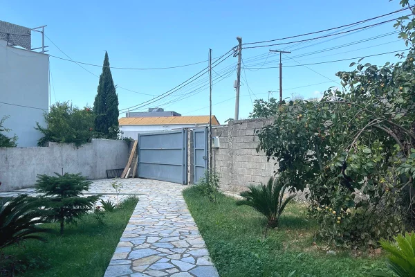 Luxury villas for rent in Tirana 4+1, Furnished