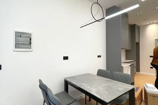 Shtepi me qera 2+1 ne Tirane - 800 Euro