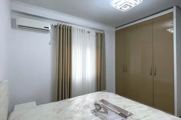 Shtepi me qera Apartament ne Tirane, 2+1, Mobilimi E mobiluar, Pagesa 800  Euro.