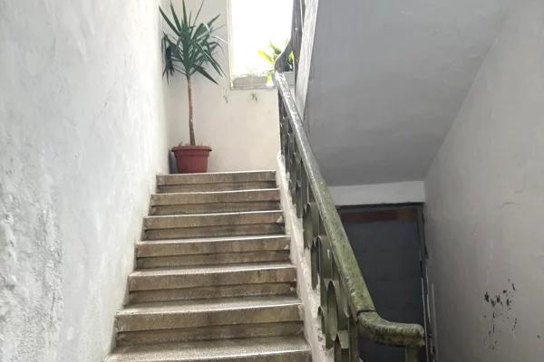 Shtepi me qera 2+1 ne Tirane - 800 Euro