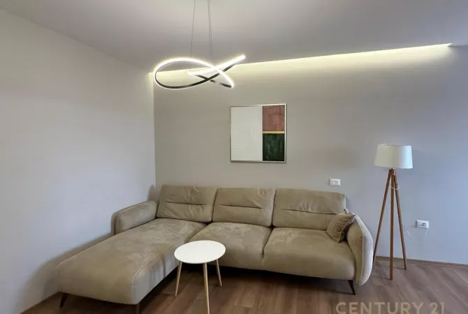 Shtepi me qera 2+1 ne Tirane - 850 Euro