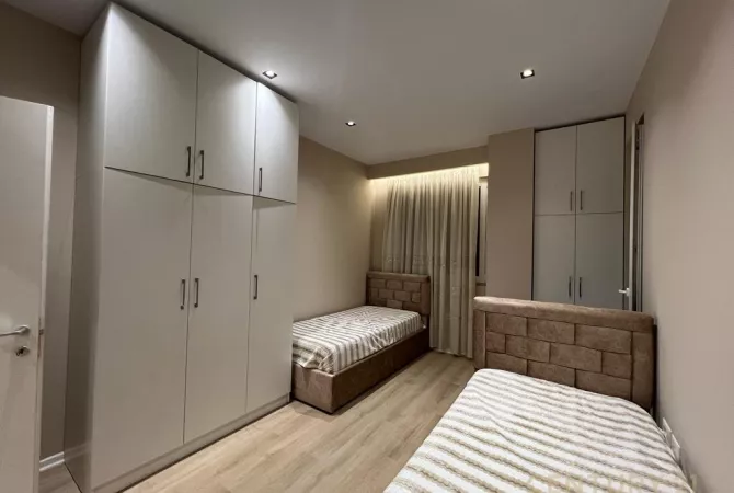 Shtepi me qera 2+1 ne Tirane - 550 Euro