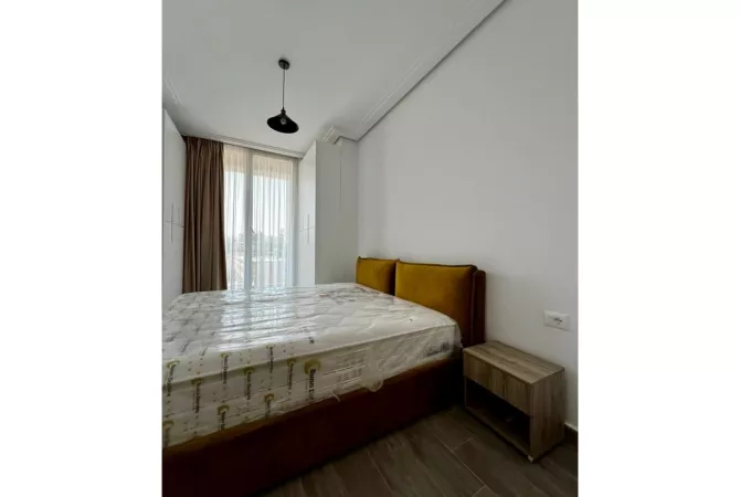 Shtepi me qera 2+1 ne Tirane - 900 Euro