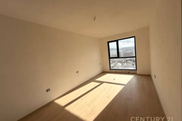 Apartment for sale in Tirana 2+1, Emty