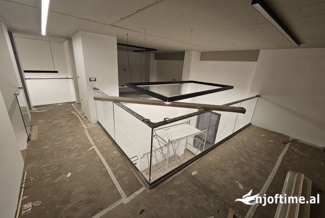 Shtepi me qera 6+1 ne Tirane - 1,200 Euro