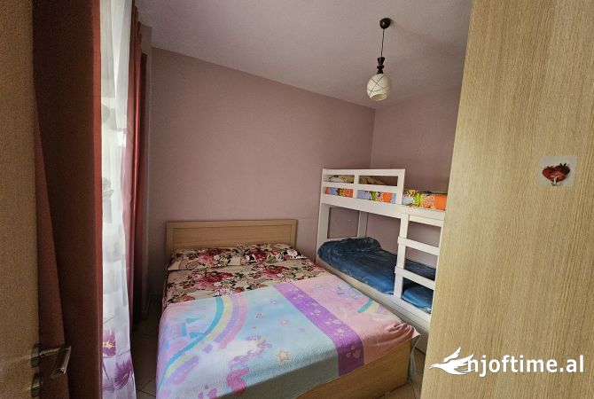 Shtepi me qera Apartament ne Tirane, 1+1, Mobilimi E mobiluar, Pagesa 320  Euro.