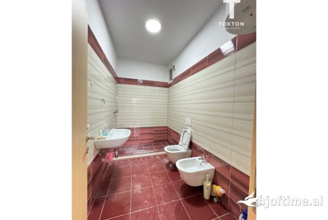 Shtepi ne shitje 2+1 ne Tirane - 168,000 Euro