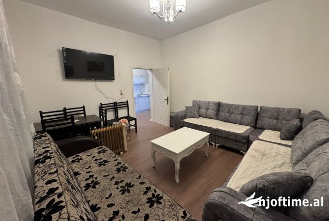 Shtepi me qera 1+1 ne Tirane - 450 Euro