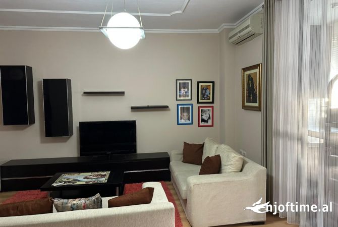 Shtepi me qera 2+1 ne Tirane - 500 Euro