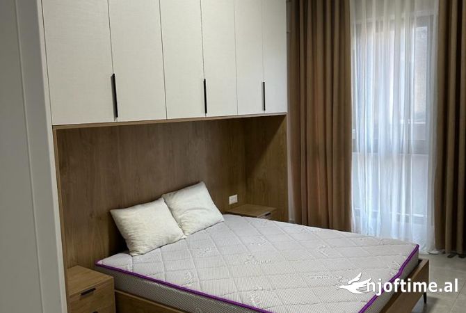 Shtepi me qera Apartament ne Tirane, 1+1, Mobilimi E mobiluar, Pagesa 800  Euro.
