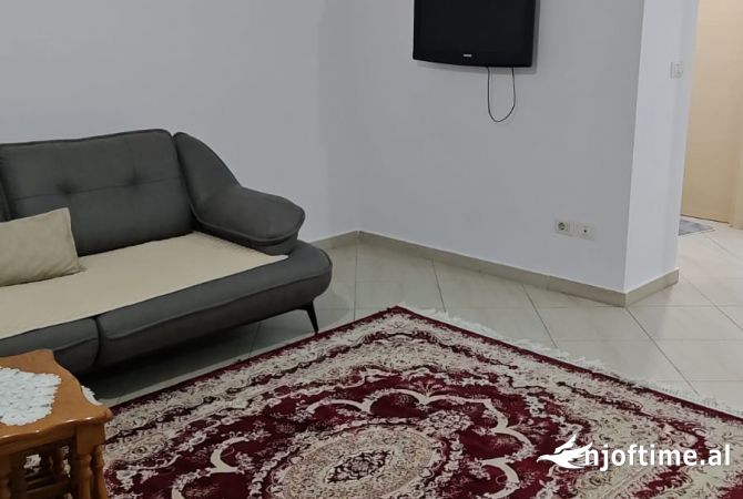 Shtepi me qera 1+1 ne Tirane - 450 Euro