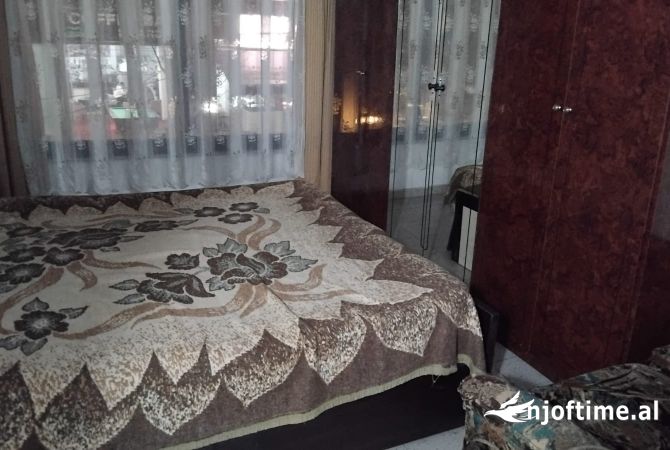 Shtepi me qera 2+1 ne Tirane - 400 Euro