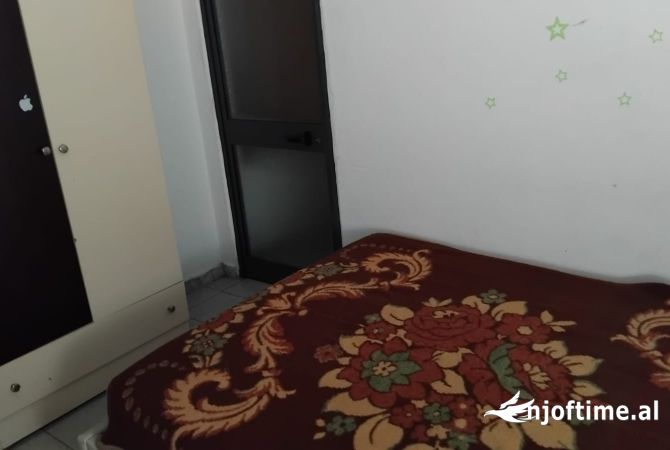 Shtepi me qera 2+1 ne Tirane - 400 Euro