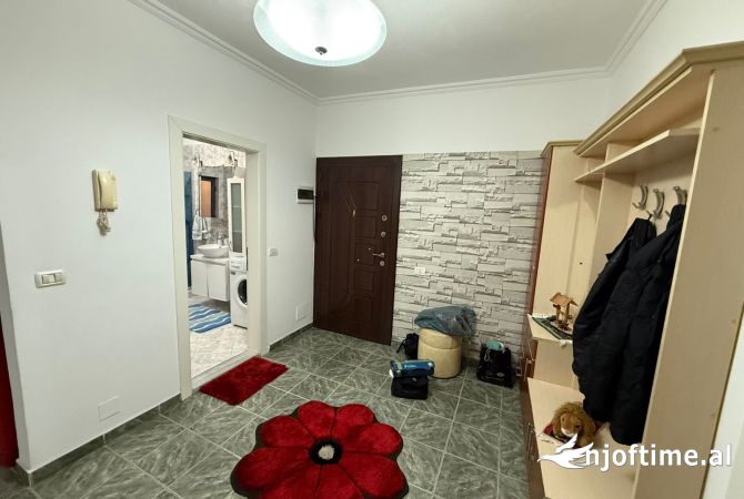 Shtepi me qera Apartament ne Tirane, 2+1, Mobilimi E mobiluar, Pagesa 650  Euro.