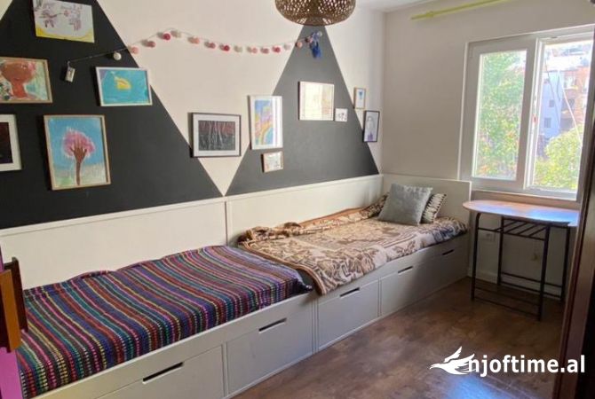 Shtepi me qera Apartament ne Tirane, 2+1, Mobilimi E mobiluar, Pagesa 500  Euro.