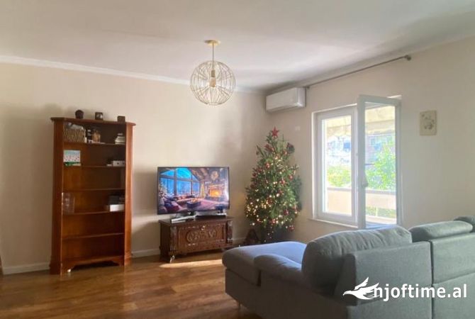 Shtepi me qera 2+1 ne Tirane - 500 Euro