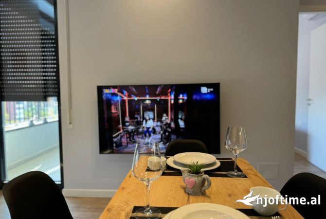 Shtepi me qera Apartament ne Tirane, 1+1, Mobilimi E mobiluar, Pagesa 600  Euro.