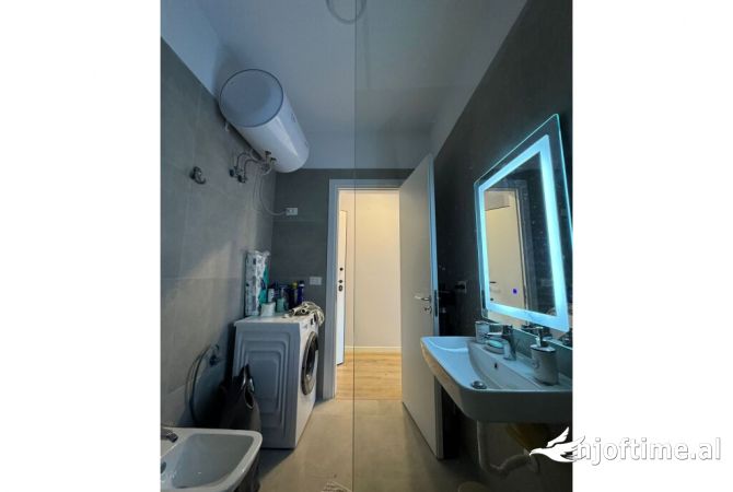 Shtepi me qera Apartament ne Tirane, 1+1, Mobilimi E mobiluar, Pagesa 600  Euro.