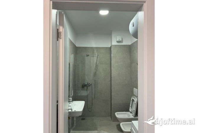 Shtepi me qera Apartament ne Tirane, 1+1, Mobilimi E mobiluar, Pagesa 600  Euro.