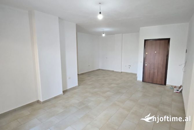 Shtepi ne shitje 2+1 ne Tirane - 196,000 Euro