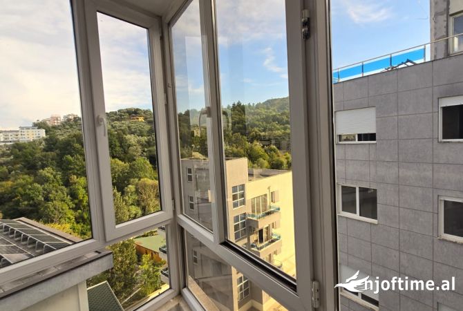 Shtepi ne shitje Apartament ne Tirane, 2+1, Mobilimi Bosh, pa mobiluar, Pagesa 196,000  Euro.
