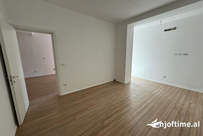 Shtepi me qera 1+1 ne Tirane - 700 Euro