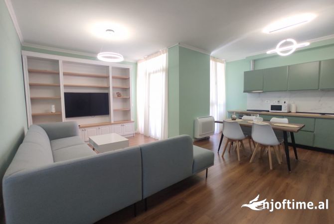 Shtepi me qera 2+1 ne Tirane - 700 Euro