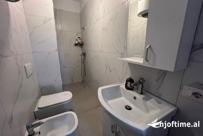 Shtepi ne shitje 1+1 ne Tirane - 109,000 Euro