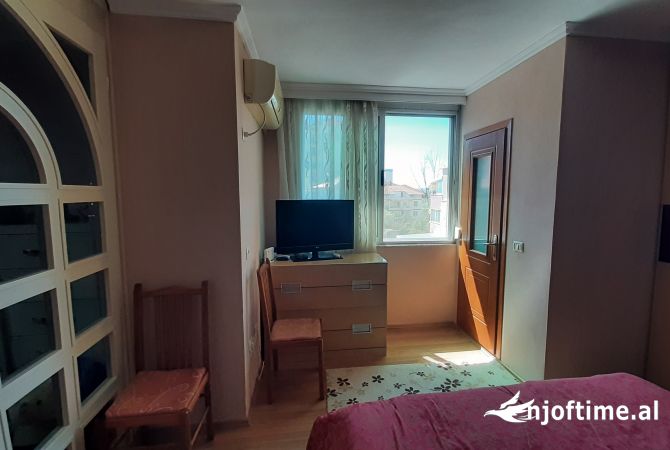 Shtepi ne shitje 4+1 ne Tirane - 120,000 Euro