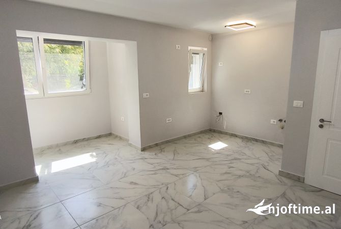 Shtepi ne shitje 1+1 ne Tirane - 150,000 Euro