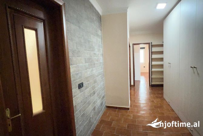 Shtepi ne shitje 1+1 ne Tirane - 113,000 Euro
