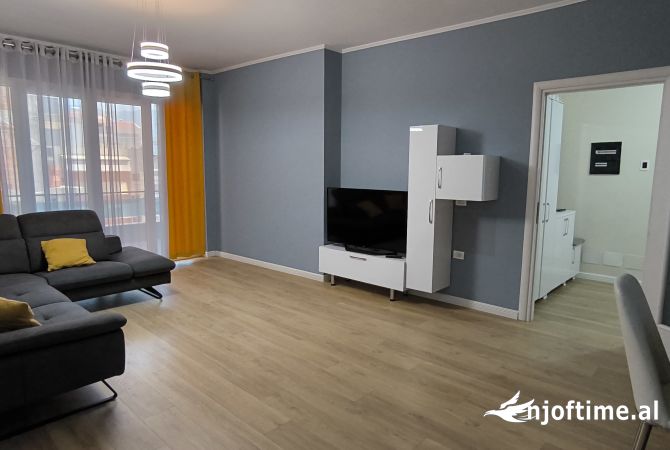 Shtepi ne shitje 3+1 ne Tirane - 252,000 Euro
