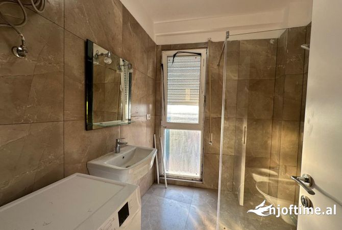 Shtepi ne shitje 1+1 ne Tirane - 189,000 Euro