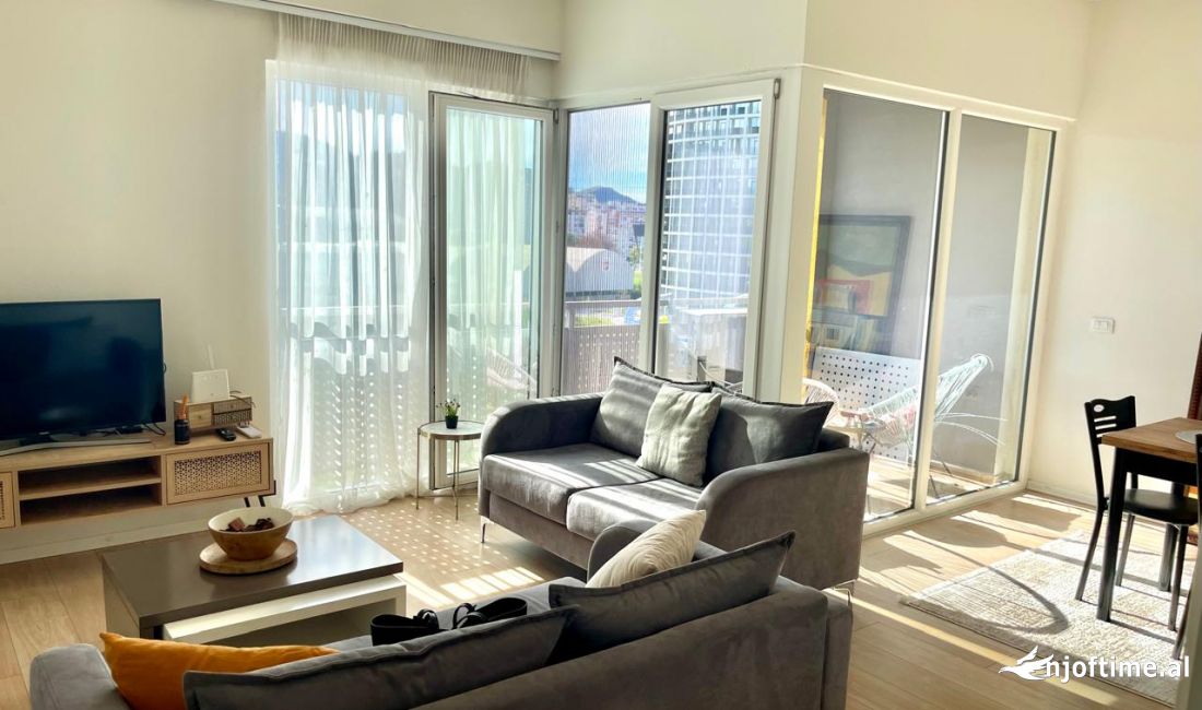 Shtepi me qera Apartament ne Tirane, 2+1, Mobilimi E mobiluar, Pagesa 1,400  Euro.