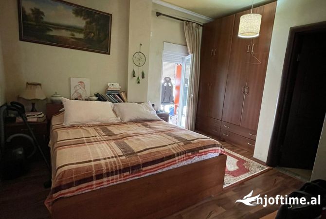Shtepi ne shitje 3+1 ne Tirane - 235,000 Euro